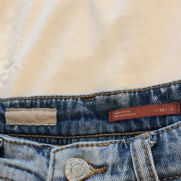 Anthropologie Pilcro Slim Boyfriend distressed light wash jeans. Size 24 Petite. - Picture 4 of 14